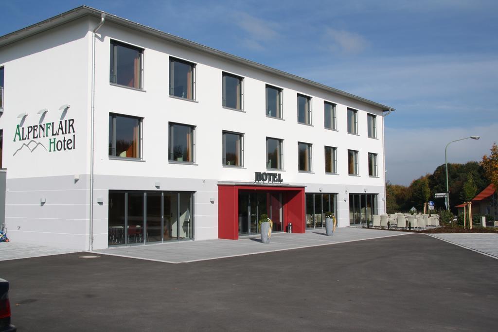 Alpenflair Hotel Buchloe Exterior photo