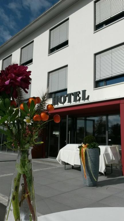 Alpenflair Hotel Buchloe Exterior photo